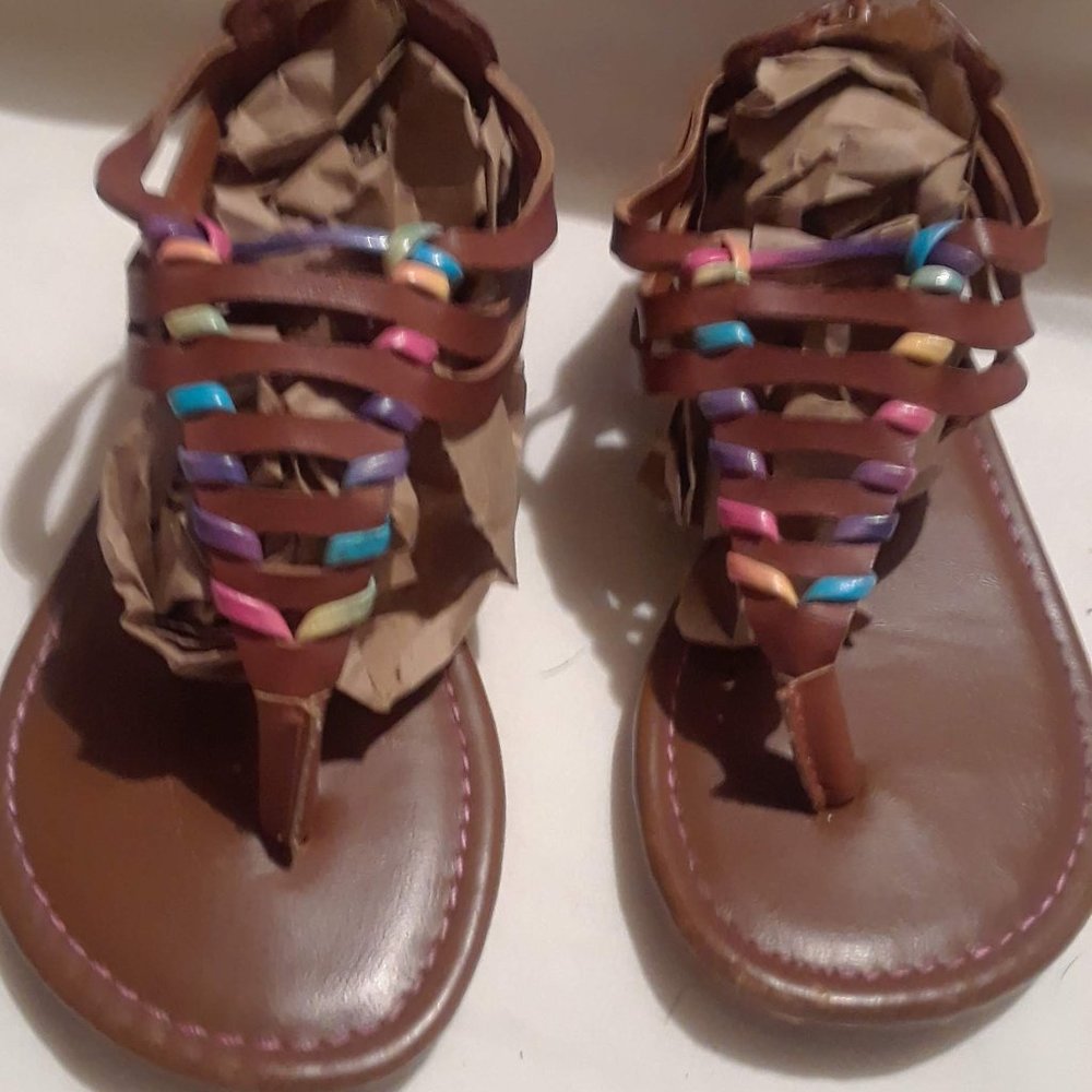 Childrens/girls Smart Fit Brown Leather Srappy Sandals 7 1/2 Toddler